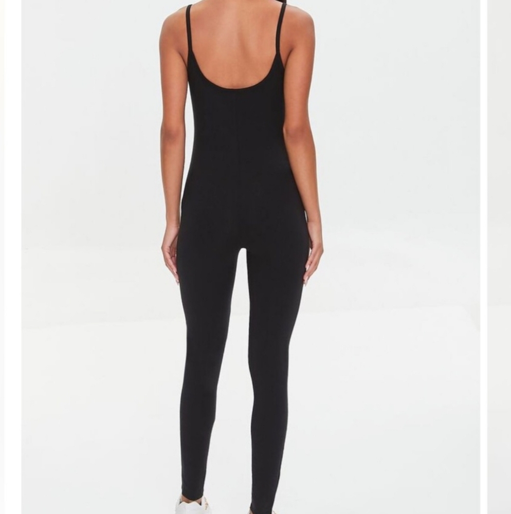 Forever 21 Black Jumpsuit - Size Medium 💣 - Picture 2 of 6